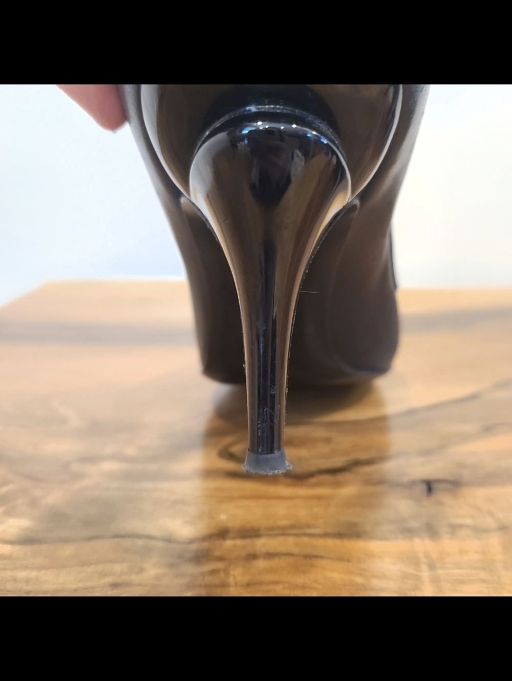 Chanel Black Leather Bow Cap Pump Heels - Picture 7 of 15